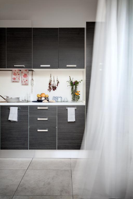 Two-Bedroom Apartment,322087349:JPEG