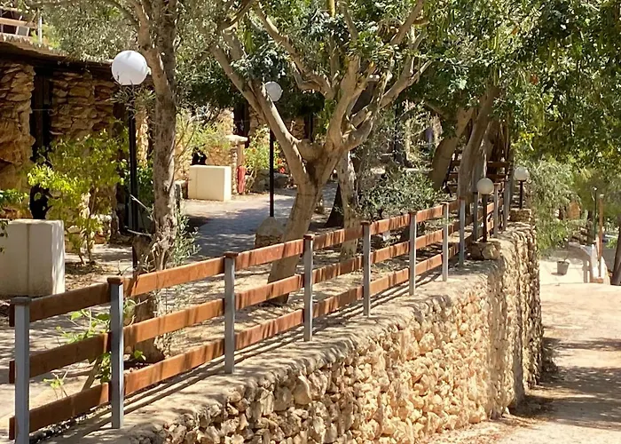 Hotel adatto agli animali: Villaggio La Roccia camping